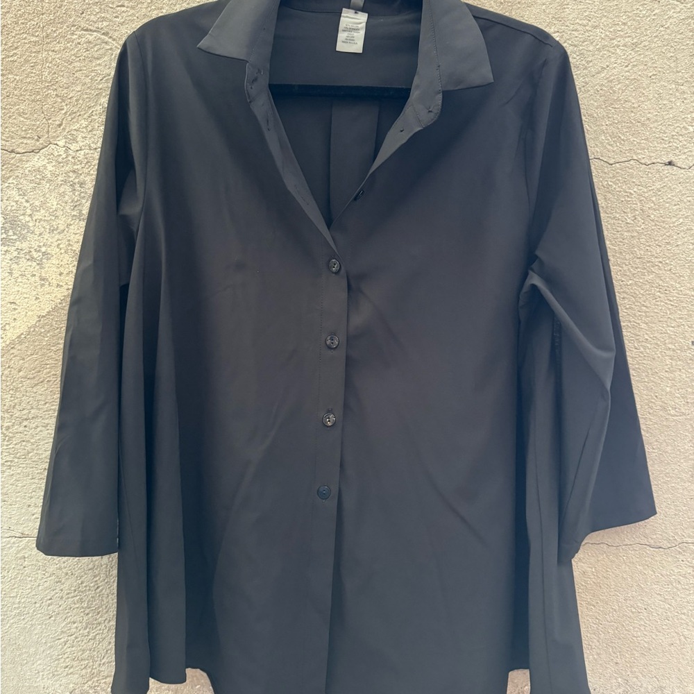 Staples. Black button down shirt/tunic. Size Medium